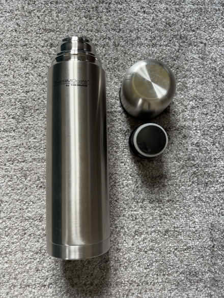 Photo of free Thermos 1l (TW7 7PS) #1