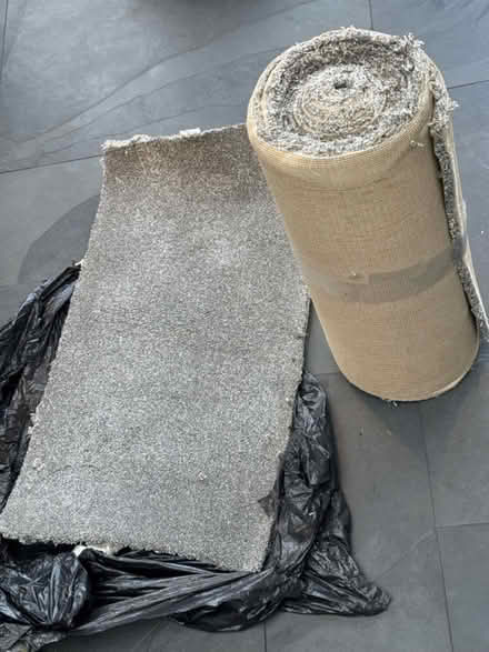 Photo of free Old carpet off cuts (Beckenham BR3) #2
