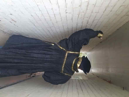 Photo of free Fantastic Tudor-style ex-opera costume (black/gold) (Florence Park OX4) #1