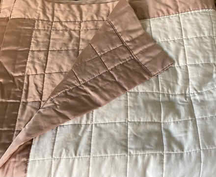 Photo of free Super king bedspread (Wimbledon Village SW19) #1