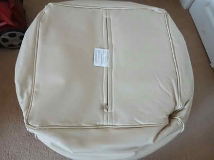 Photo of free Pouffe (Norwich (5 miles)) #4