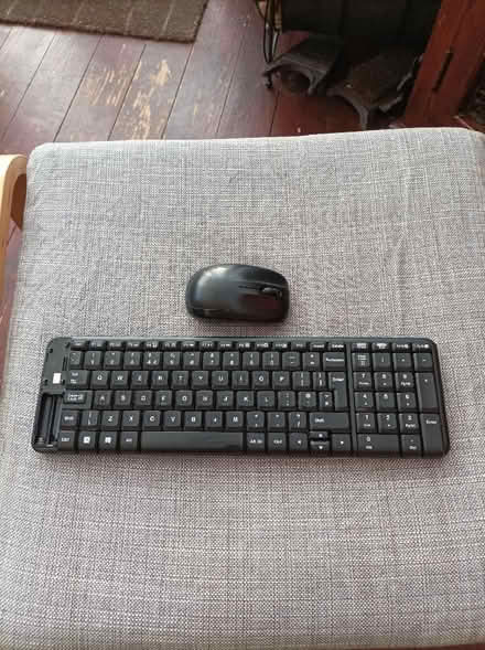 Photo of free Wireless keyboard and mouse (Letchworth SG6) #1