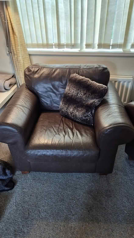 Photo of free 3 x seater & 2 chairs (BD4 Holmewood) #1
