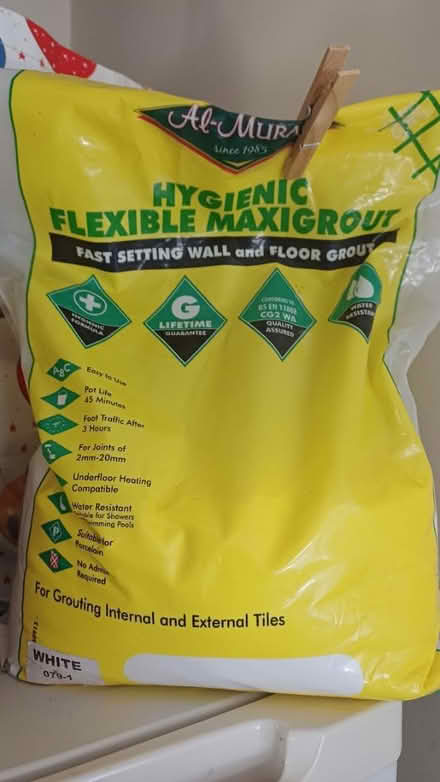 Photo of free Al-Murad wall & floor grout 1/3 bag (Leeds LS8) #1