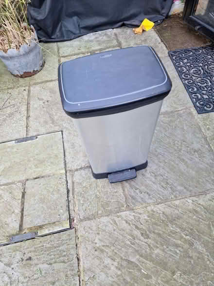 Photo of free Tall bin (Hither Green) #1