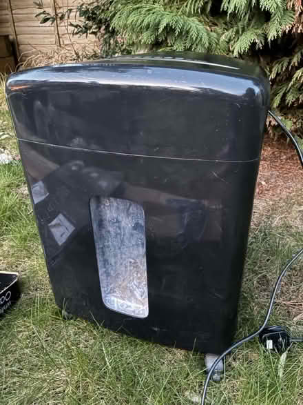 Photo of free Bosaii Paper Shredder (The Camp AL1) #2