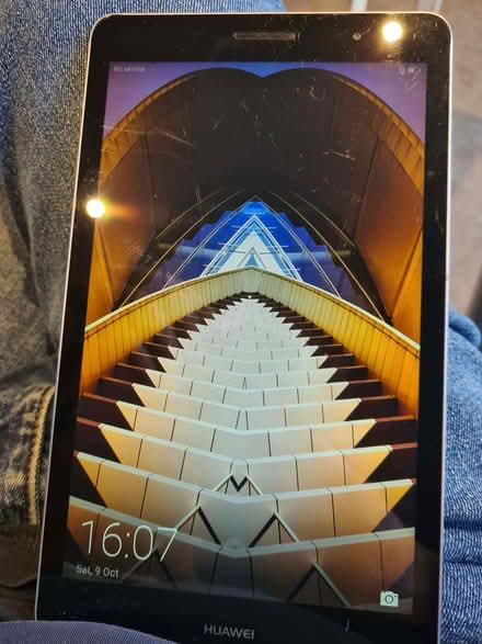 Photo of free Mini tablet - HUAWEI MediaPad T3 (Richmond TW10) #1