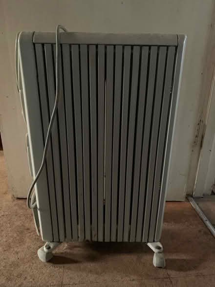 Photo of free Heater - Dragon Two (Merton Park, SW19) #4
