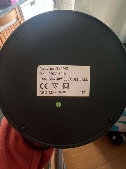 Photo of free Incandescant lamp + shade (Harrogate HG2) #4