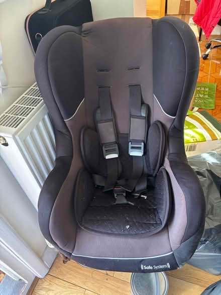 Photo of free Car seat (Ub10 8ql) #1