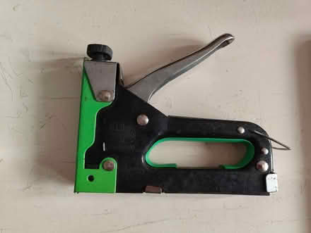 Photo of free Green staple gun (Poets MK40) #1