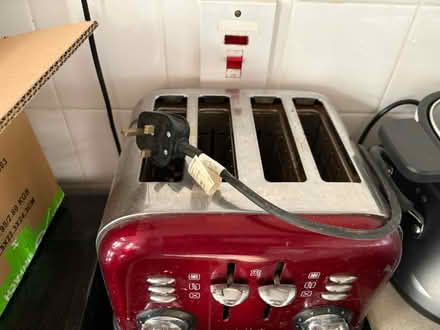 Photo of free 4 slice toaster fully working (Hounslow, TW5) #1