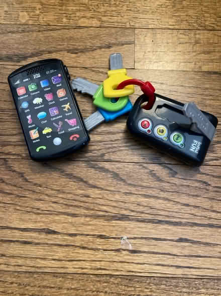 Photo of free Toddler phone and key toys (Loh Park in Tarrytown) #1