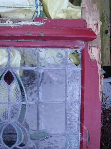 Photo of free stained glass door panel (Neston CH64) #3