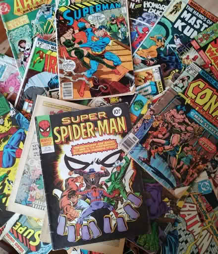 Photo of free Marvel and DC comics (Hatfield, AL10) #1