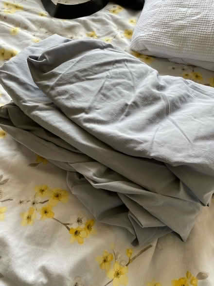 Photo of free Grey cotton polyester kingsize fitted sheet (Dean Court OX2) #1