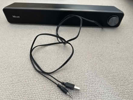 Photo of free USB speaker (Port Hall BN1) #1