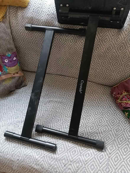 Photo of free Keyboard/piano stool (Whitchurch-on-Thames RG8) #3