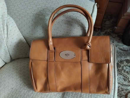 Photo of free Handbag (Poets MK40) #1