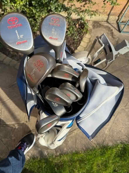 Photo of free Full set quality golf clubs & cart (Arlesey) #2