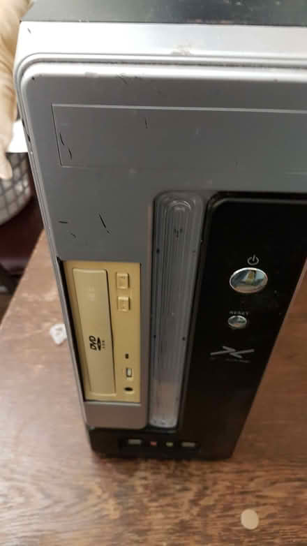 Photo of free SFF legacy PC (Mill Hill BB2) #1