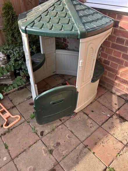 Photo of free Garden play house (Hoddesdon EN11) #2