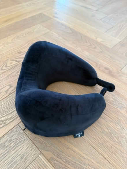 Photo of free Travel pillow (Kilburn) #1