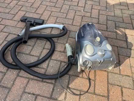 Photo of free Electrolux Cylinder vacuum cleaner (WF2 6AA) #1