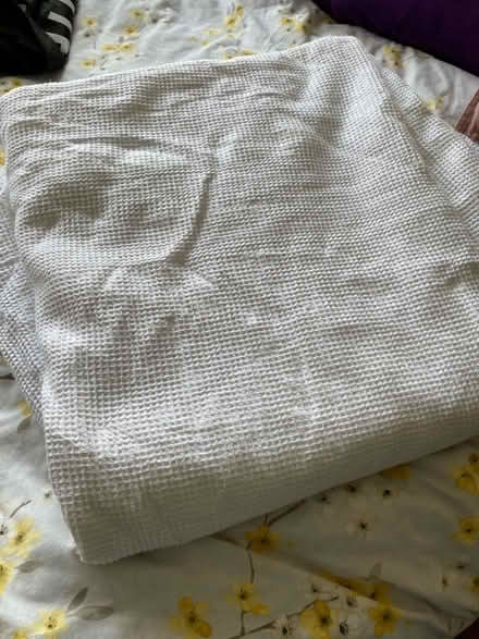 Photo of free White king size cotton duvet cover (Dean Court OX2) #2
