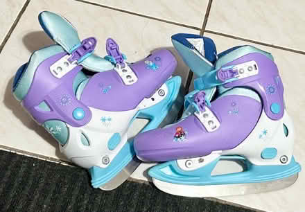 Photo of free Skates for girls (Brampton South) #2