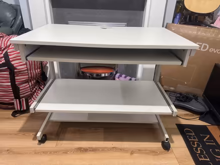 Photo of free TV Stand (L4) #1