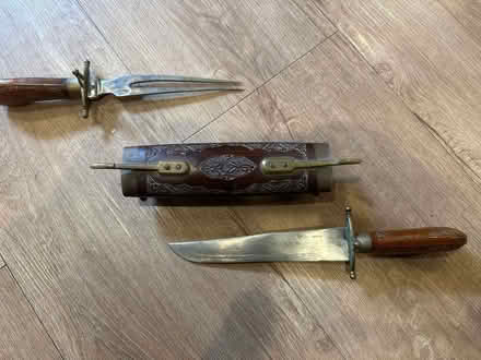 Photo of free Carving Set (Cortlandt Man near Put Valley) #2