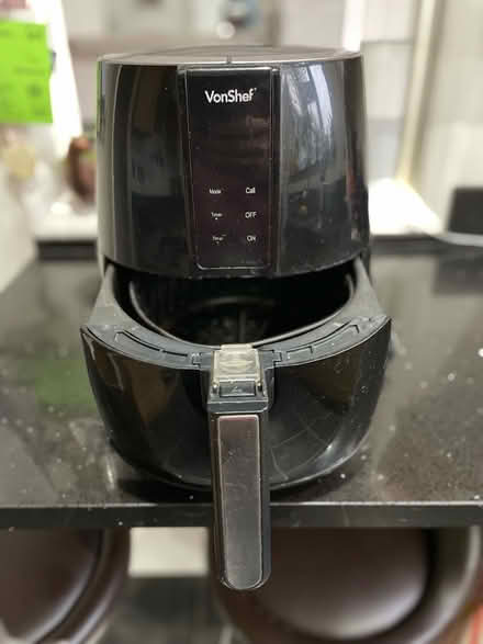 Photo of free VonShef Air fryer (Haywards Heath) #3