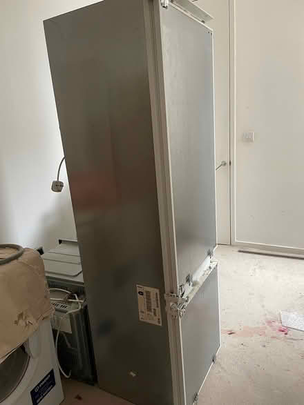 Photo of free Siemens Integrated fridge - freezer (BS1) #2