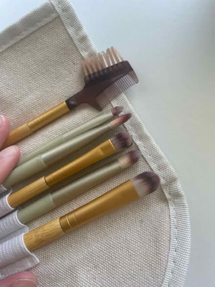 Photo of free Used makeup brushes and hair ties (HP13) #3