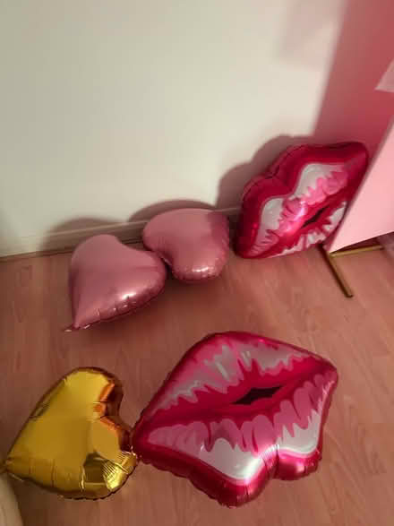 Photo of free Inflated Foil balloons (SE28) #3