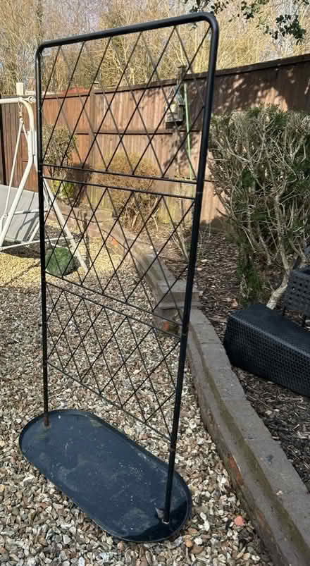 Photo of free ikea freestanding metal trellis (Bardon LE67) #1