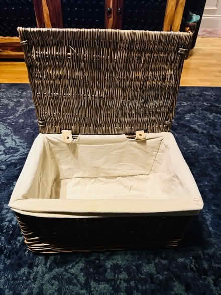 Photo of free Hamper Basket (W1K) #1