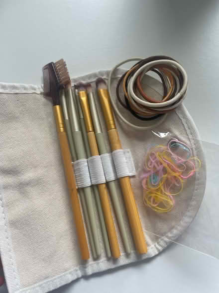 Photo of free Used makeup brushes and hair ties (HP13) #1