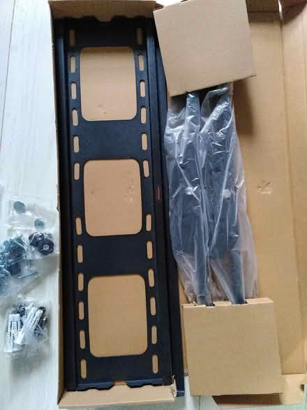 Photo of free TV Bracket (South Croydon CR2) #2