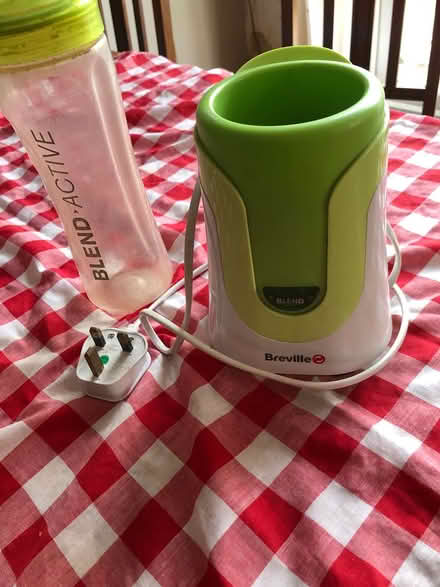 Photo of free Breville smoothie maker/blender (BH9) #1