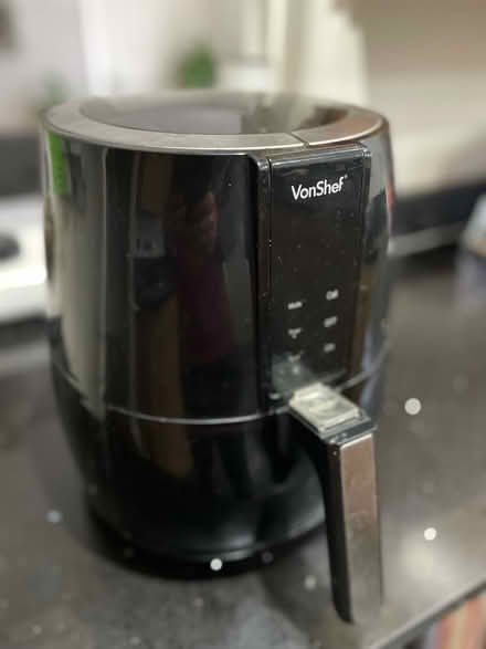 Photo of free VonShef Air fryer (Haywards Heath) #1