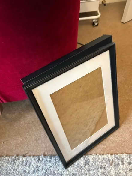 Photo of free knoppang 30 x 40 frame (Bardon LE67) #1