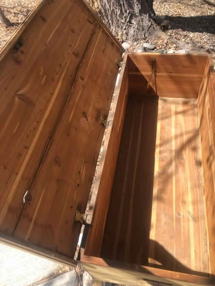 Photo of free Cedar chest (Downtown/Old Town) #2