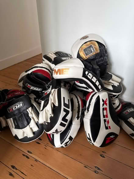 Photo of free 10 Pairs of Boxing Pads (SW2) #1