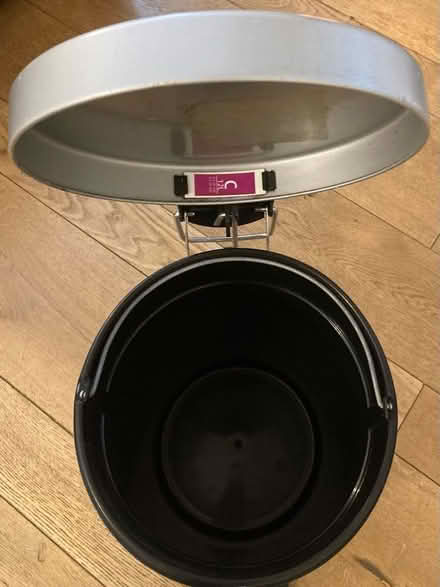 Photo of free Brabantia 12L bin (Helton CA10) #3