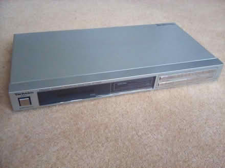 Photo of free Technics STZ400L AM/FM tuner (Ewell) #1