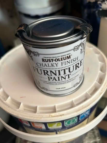 Photo of free brand new rustoleum chalk paint white (Bardon LE67) #1