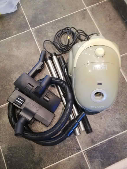 Photo of free Vacuum cleaner (Eastbourne BN21) #1