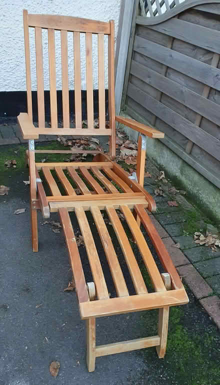 Photo of free Retro Wooden Lounger. (Hay Mills B25) #2
